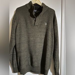 US Polo Solid Gray Black ￼Crewneck Button Up Sweater Size L